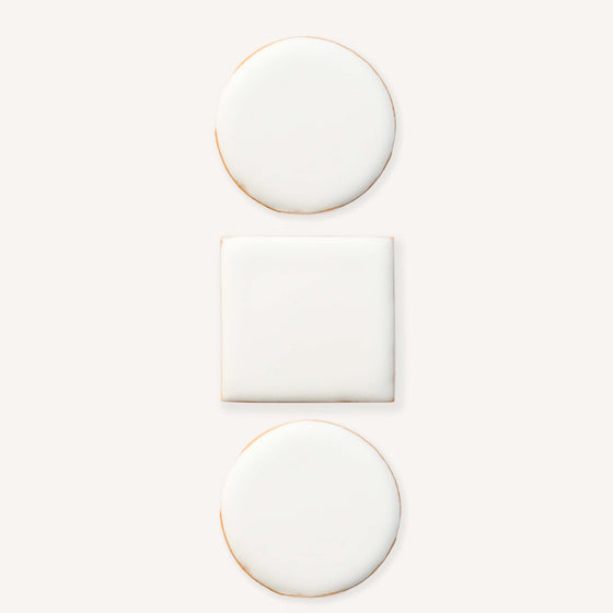 LOT DE 3 BISCUITS (RONDS ET CARRÉ)